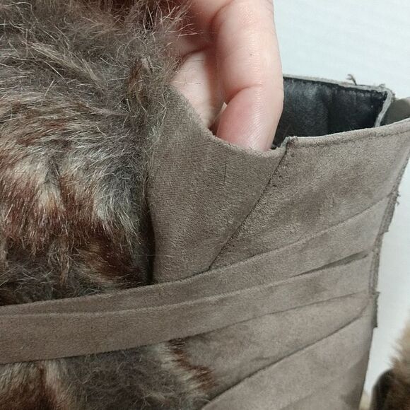 👍 Elle Faux Fur Suede Heels Size 8.5. A6 - Picture 9 of 10